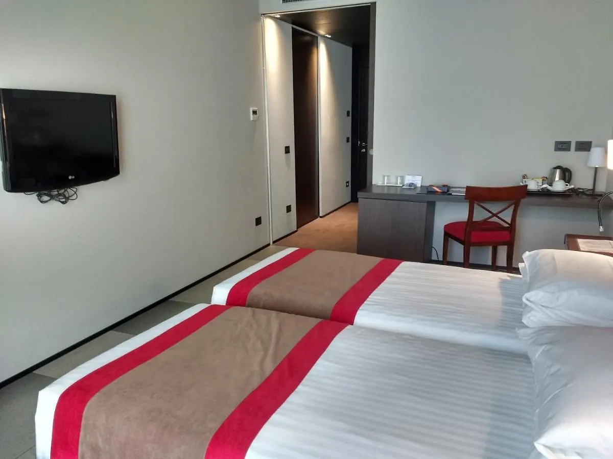 iH Hotels Milano Ambasciatori 4*,  Italia