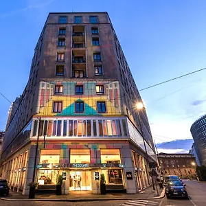 The Square Duomo - Preferred & 4*, Milano İtalya